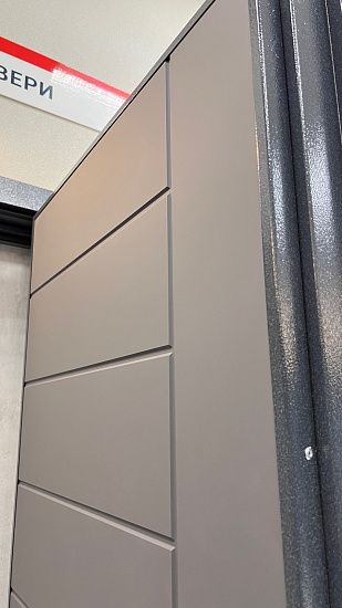 Входная дверь  