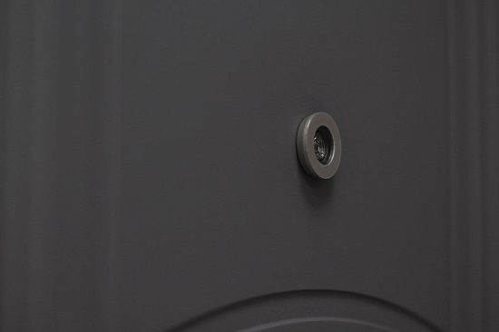 Входная дверь  