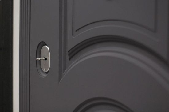 Входная дверь  